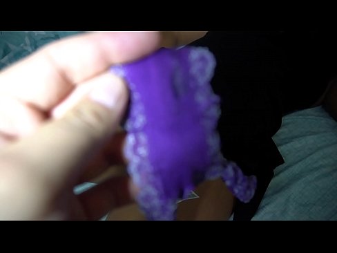 ❤️ Dada yangu alifika akiwa amelewa sana nikamtongoza mpaka akazinduka ❤  ❤